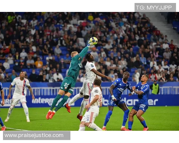 里尔与洛里昂对决前瞻分析球队状态战术布局及关键球员表现