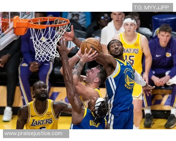 勇士对决奇才精彩赛事回顾CCTV全程直播精彩瞬间分析